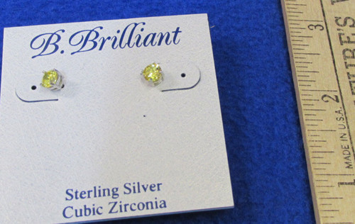 Brilliant stud pierced - stud,